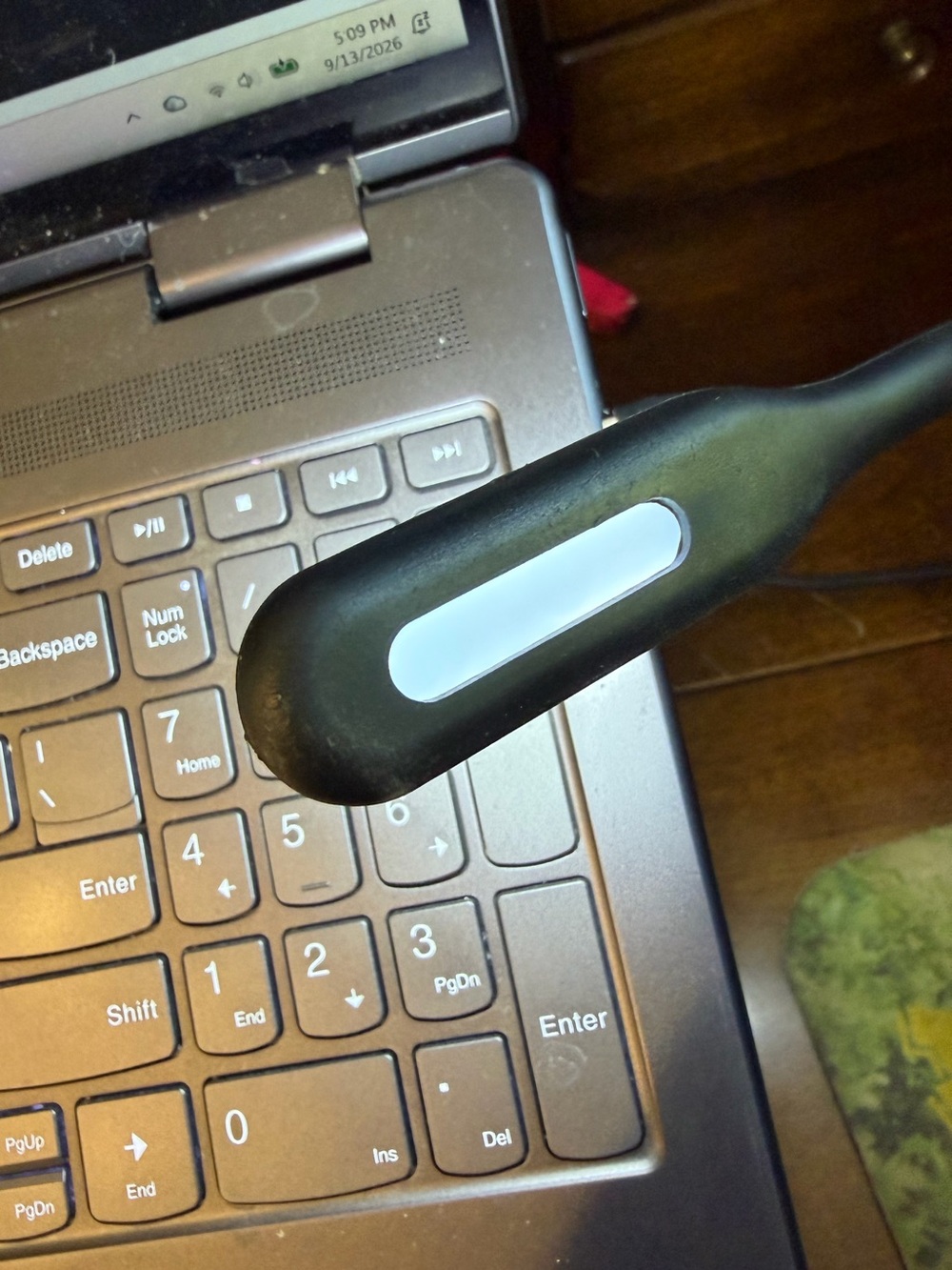 USB LED Keyboard Light - Picture 2 of 3